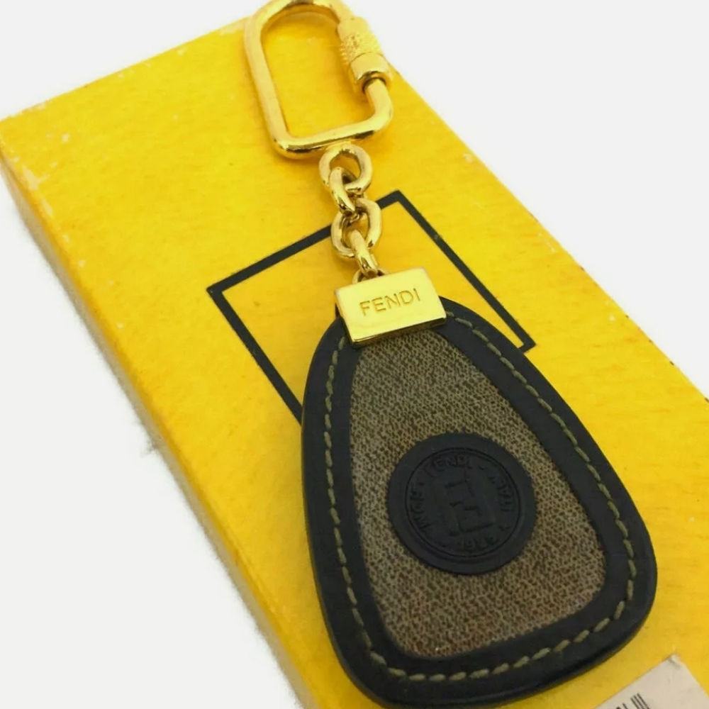 FENDI LEATHER KEY RING CHARM/N3295